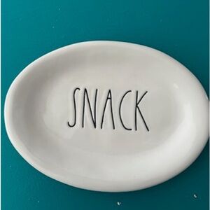 Rae Dunn snack plate